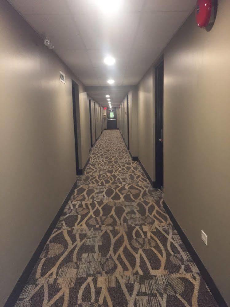 Hotel Express By Canad